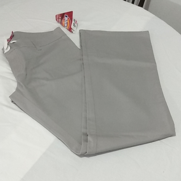 Dickies - Picture 5 of 5